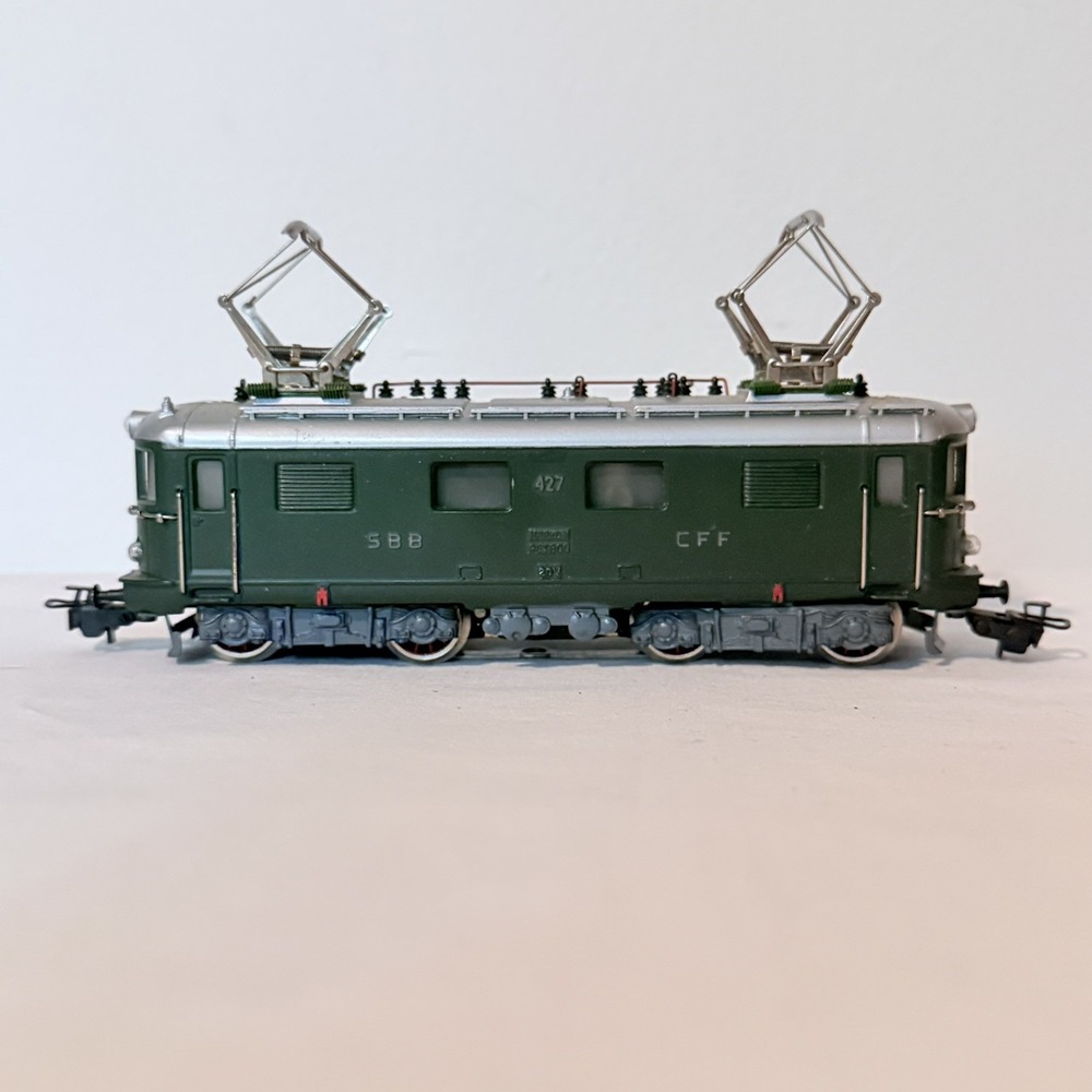 Märklin RET800 427 HO Scale Electric Locomotive Streetcar Green 3014